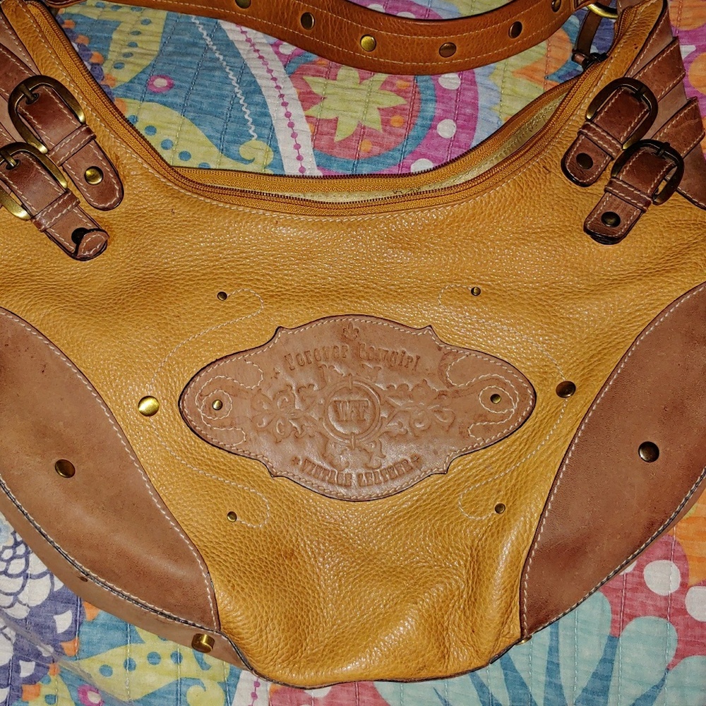 Western Trenditions Genuine Leather Purse